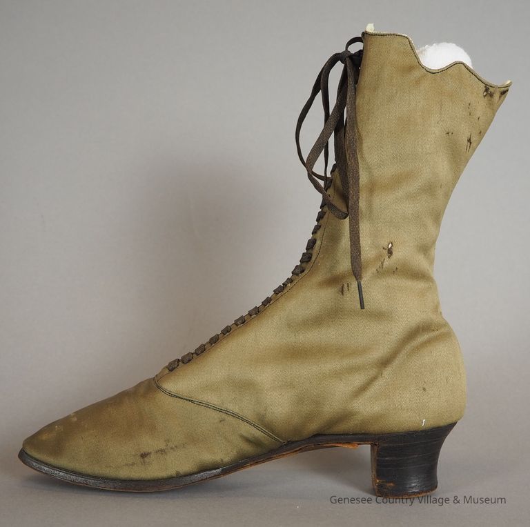 Boots - Image 7