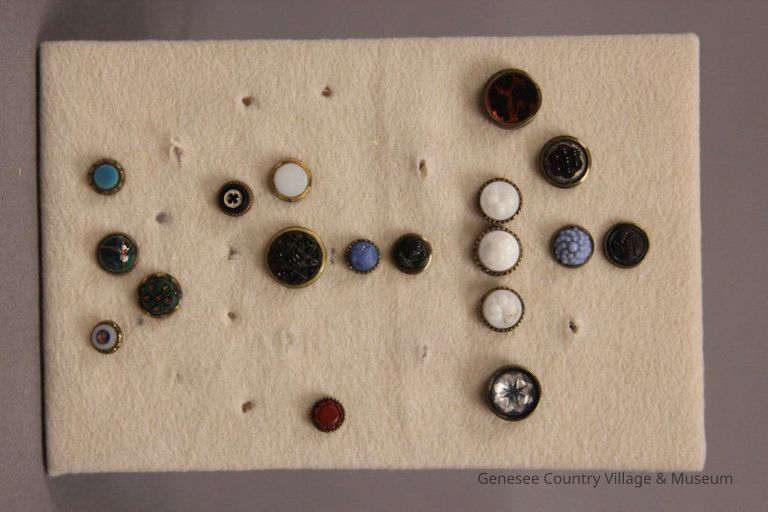 Button - Image 8