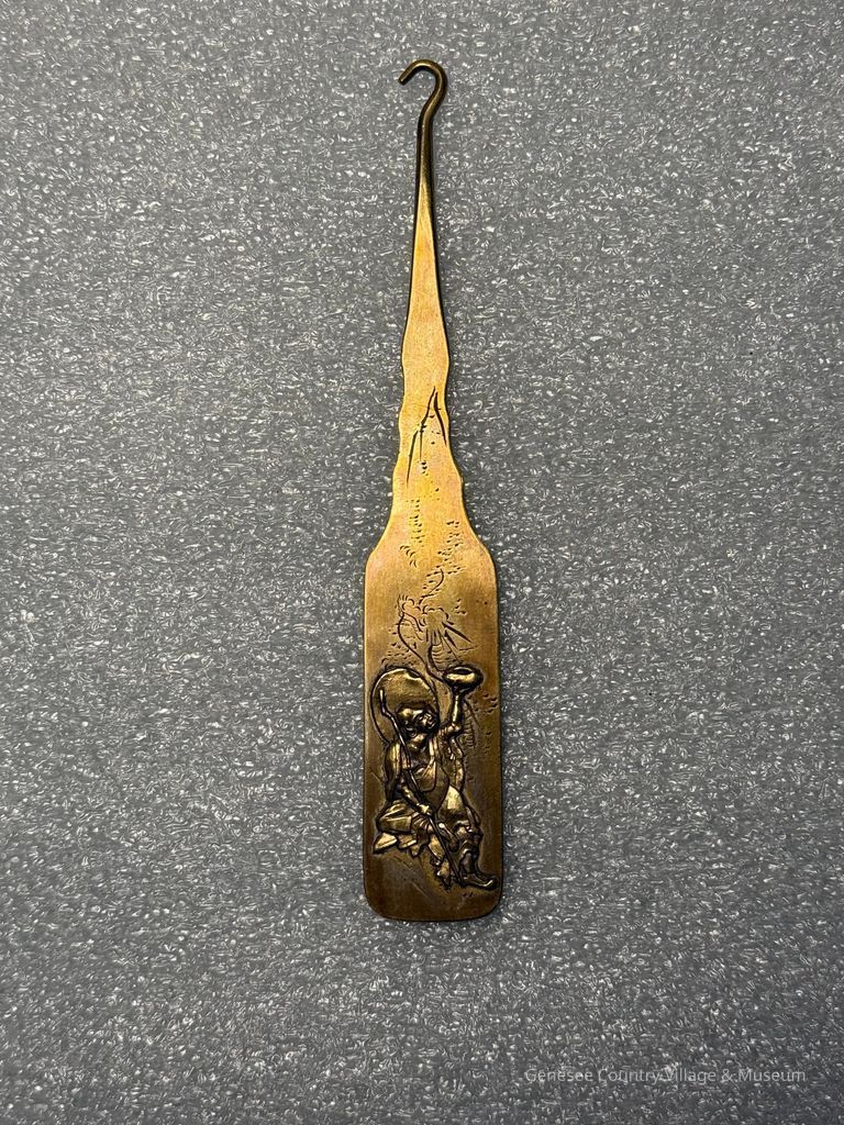 Buttonhook