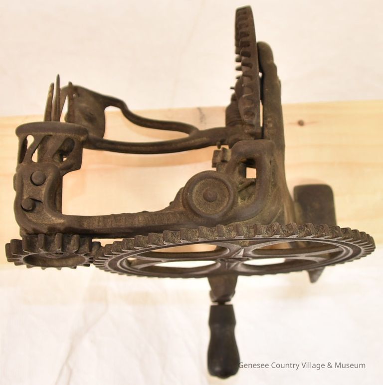 Fruit Peeler - Image 2