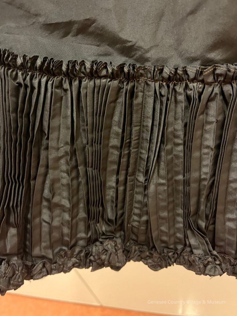Petticoat - Image 2