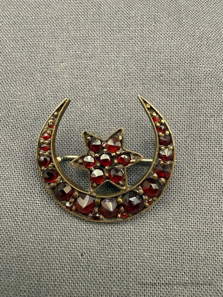 Scatter Pin