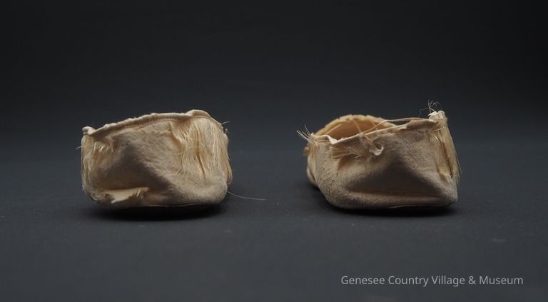 Slippers - Image 13