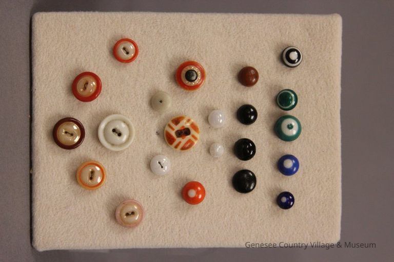 Button - Image 13
