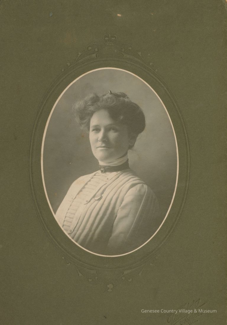 Cabinet Card