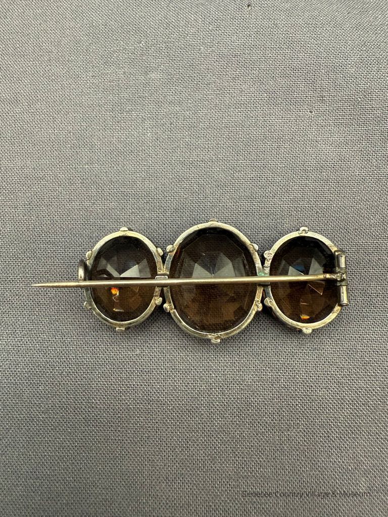 Brooch - Image 3