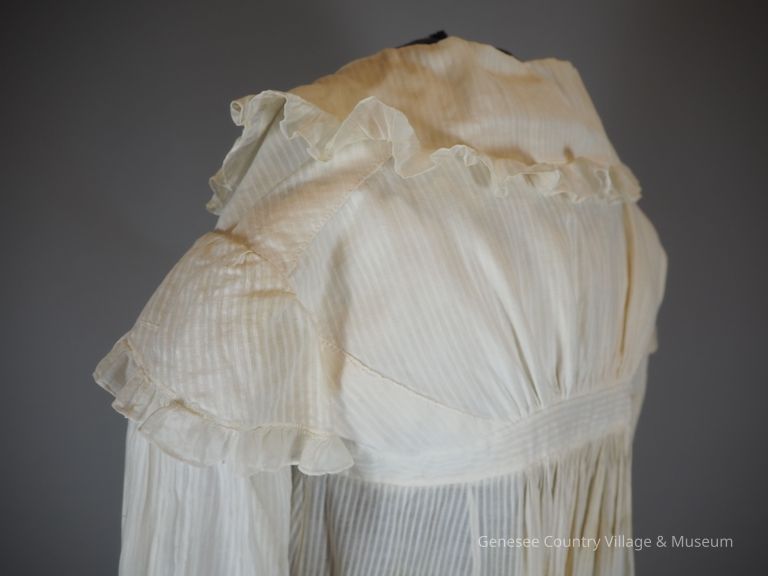 Pelisse - Image 18