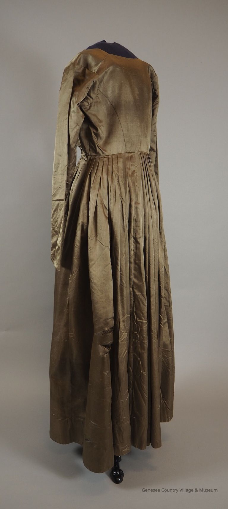 Dress - Image 4