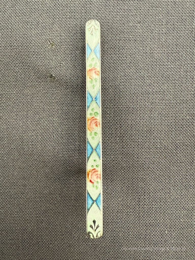 Bar Pin