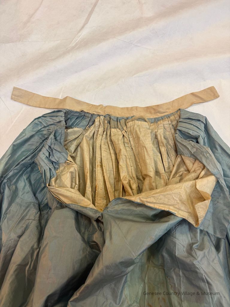 Wedding Dress - Image 8