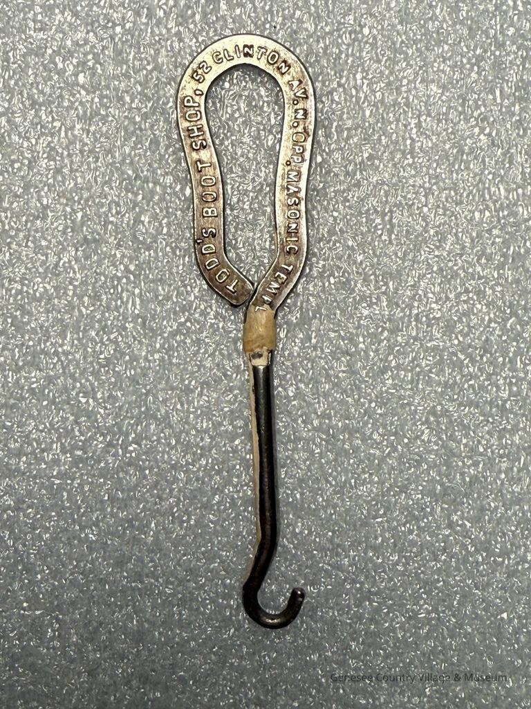 Buttonhook