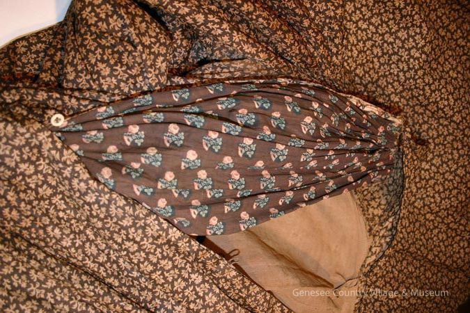 Gown, Dressing - Image 3