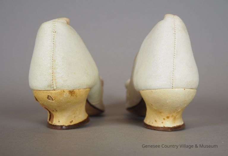 Slippers - Image 8