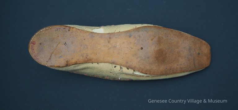 Slippers - Image 11