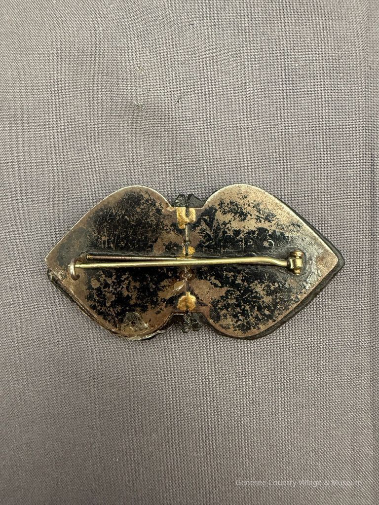 Brooch - Image 2