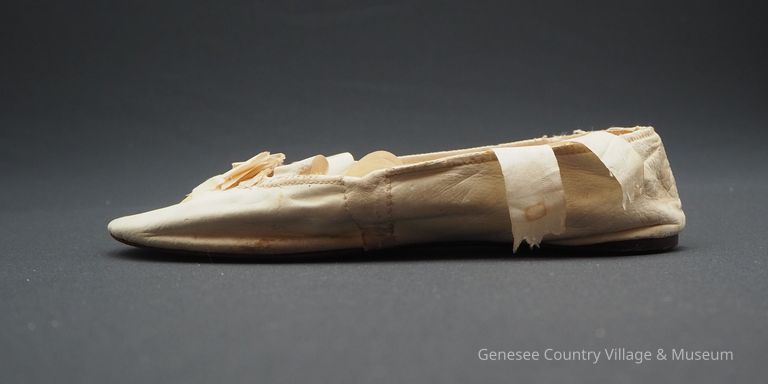 Slippers - Image 4