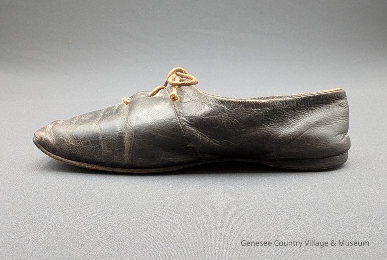 Shoes - Image 4