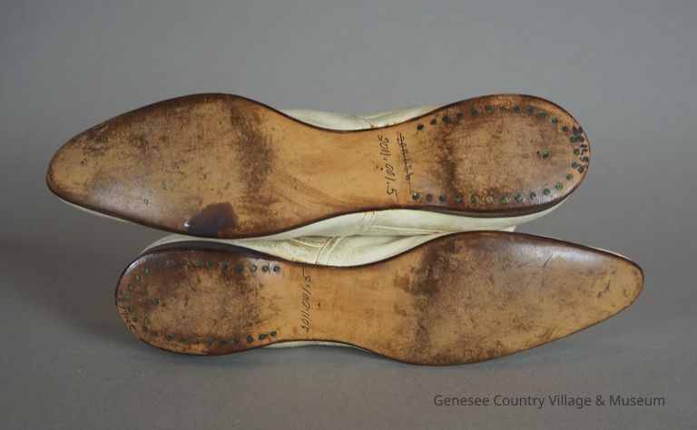 Boots - Image 8
