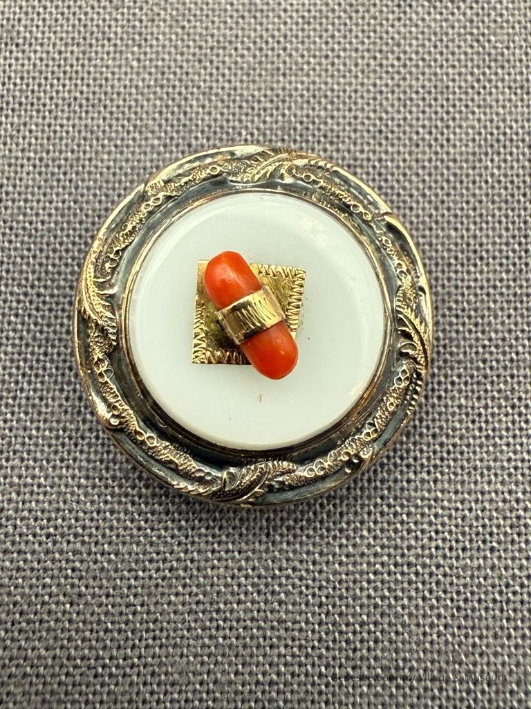 Brooch