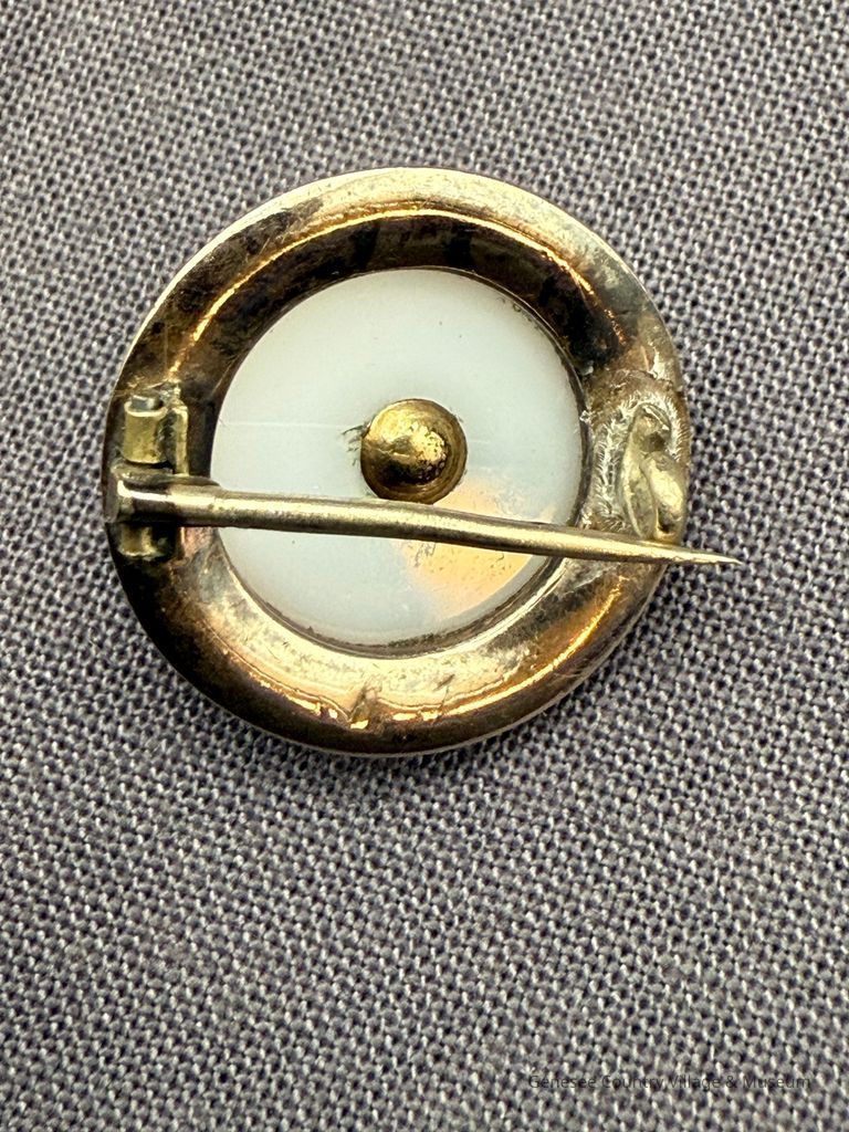 Brooch - Image 2