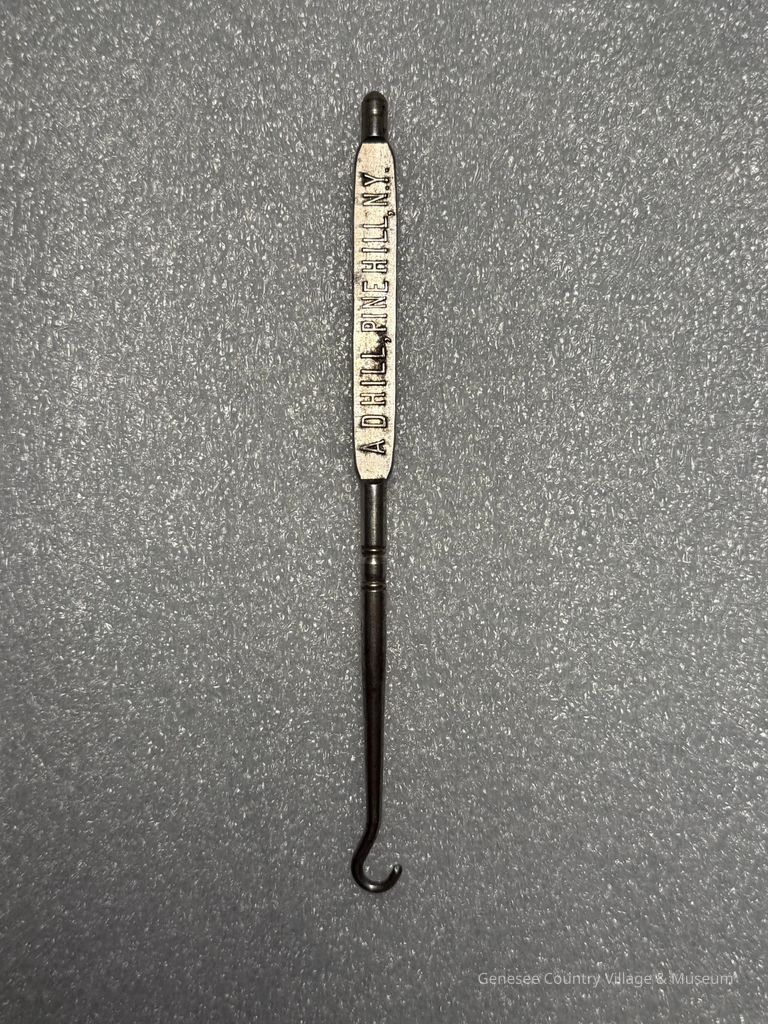 Buttonhook