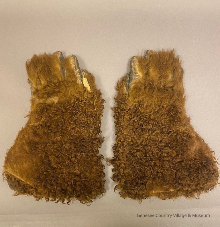 Gloves, Bear Skin