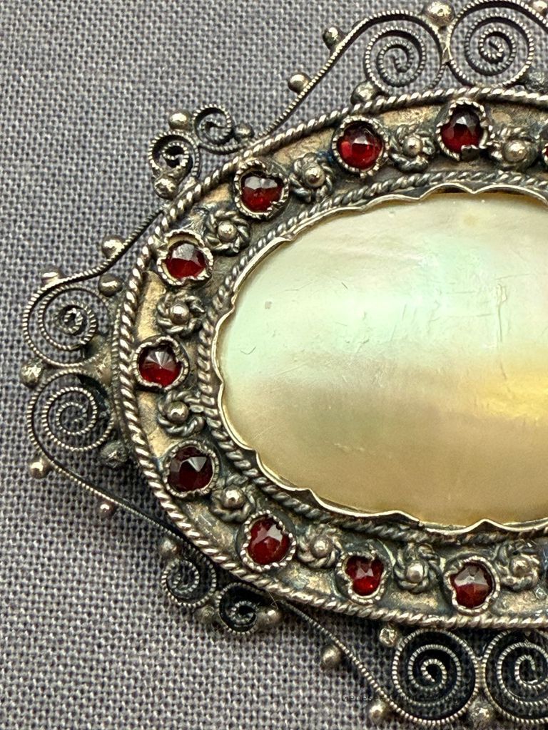 Brooch - Image 2
