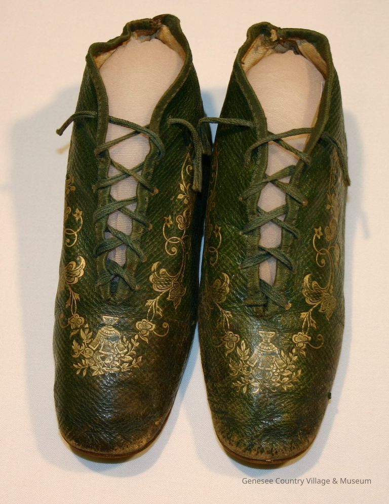 Shoe