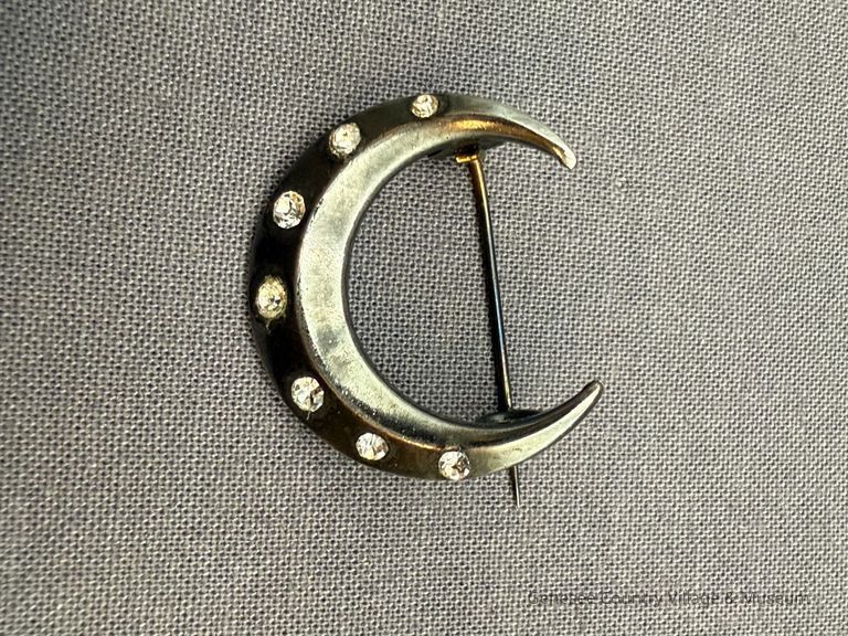 Scatter Pin