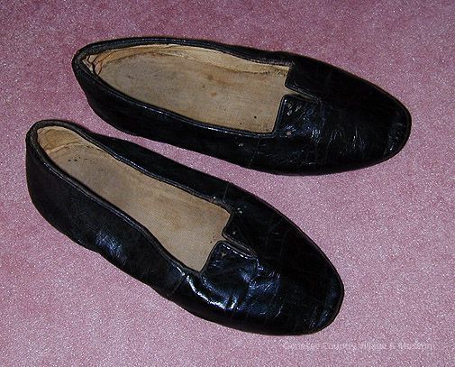 Shoe