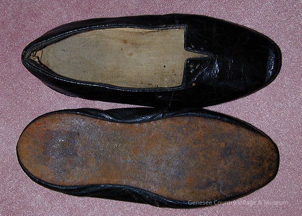 Shoe - Image 2