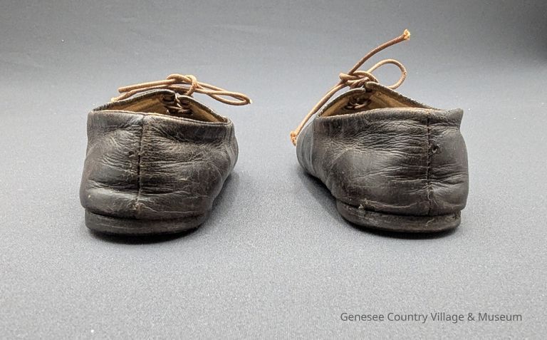 Shoes - Image 8