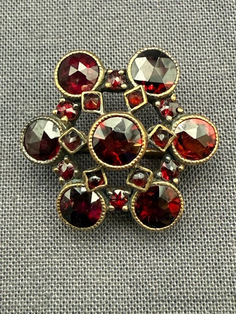 Brooch - Image 2