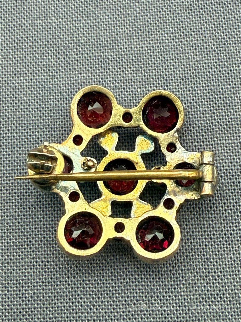Brooch - Image 3
