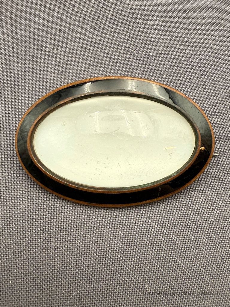 Brooch