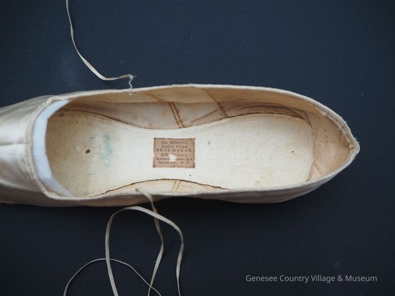 Slippers - Image 7