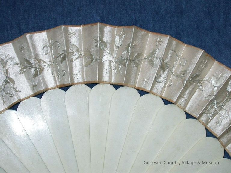Fan, Hand - Image 2