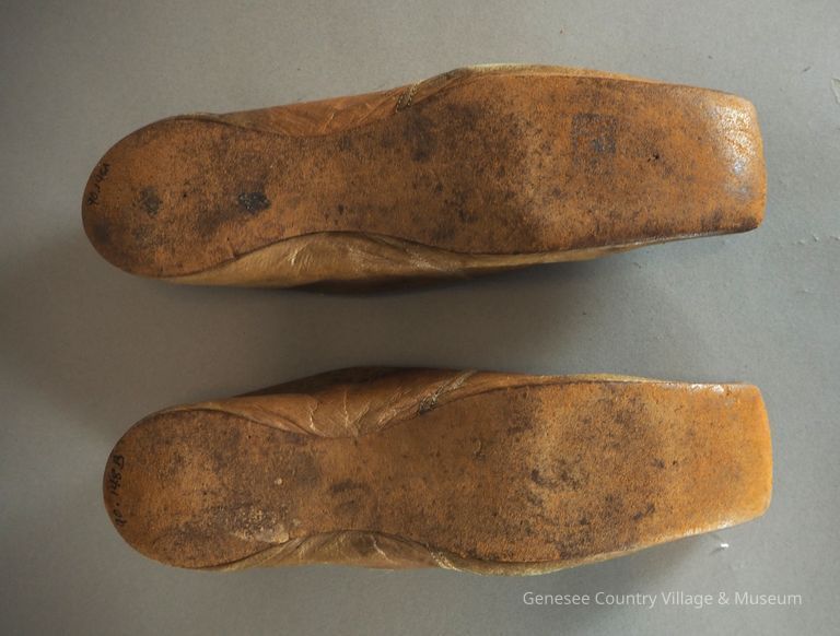 Shoes - Image 9