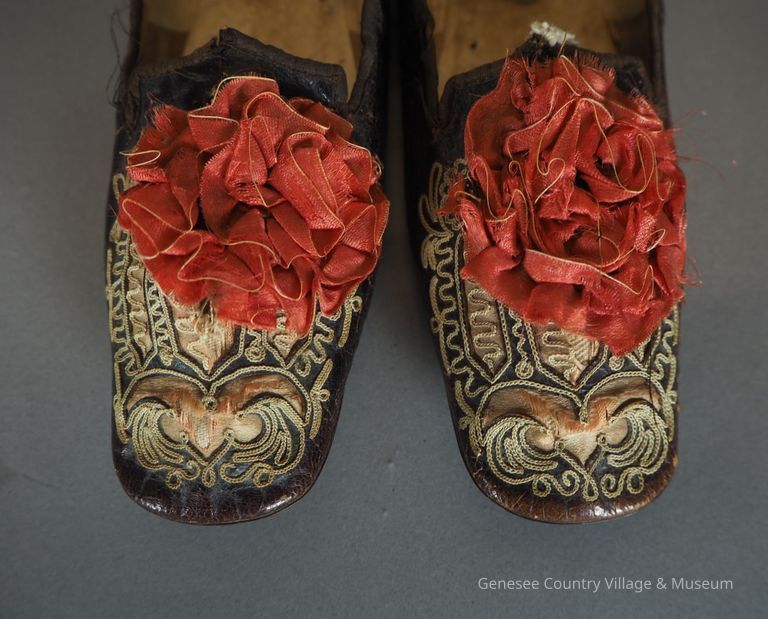 Slippers - Image 3