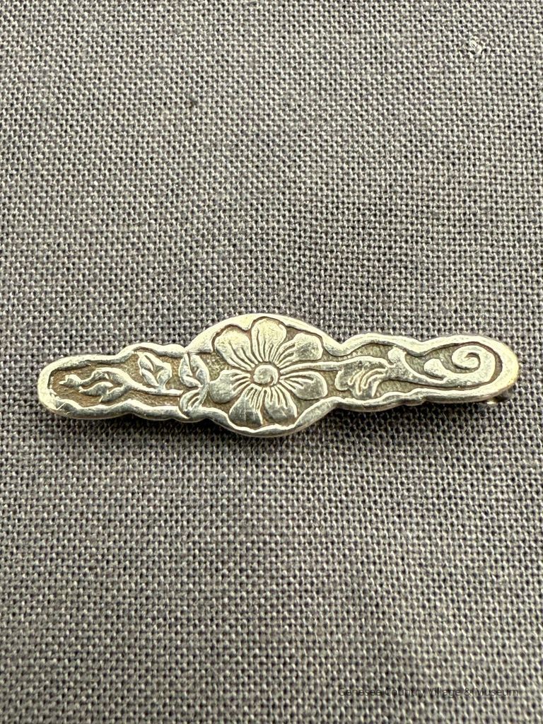 Lingerie Pin