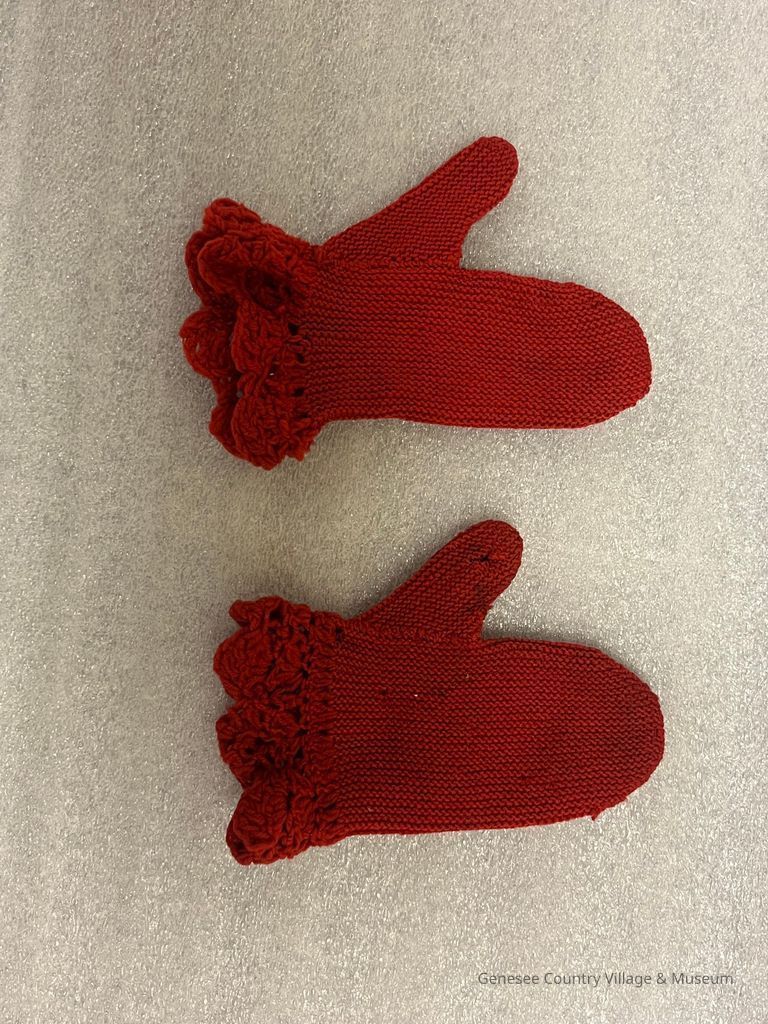 Mitten - Image 2