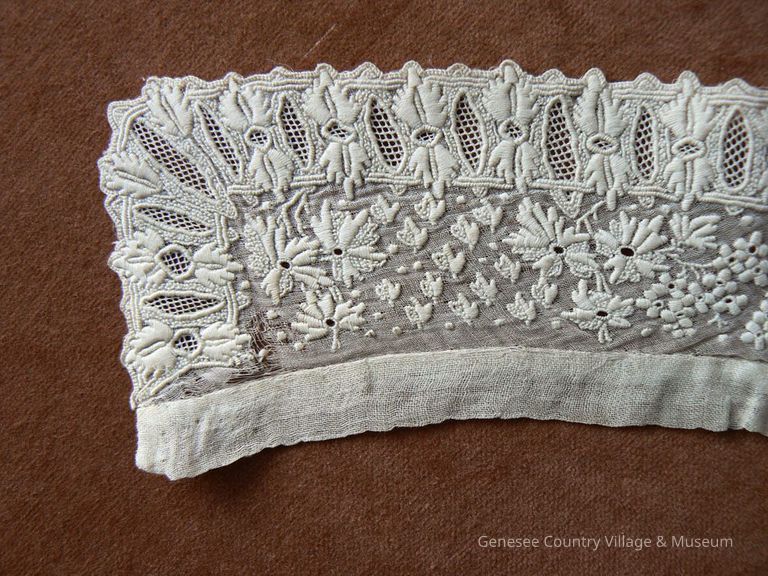 Collar - Image 2