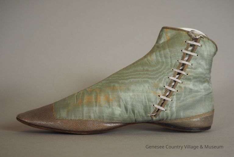 Boots - Image 4