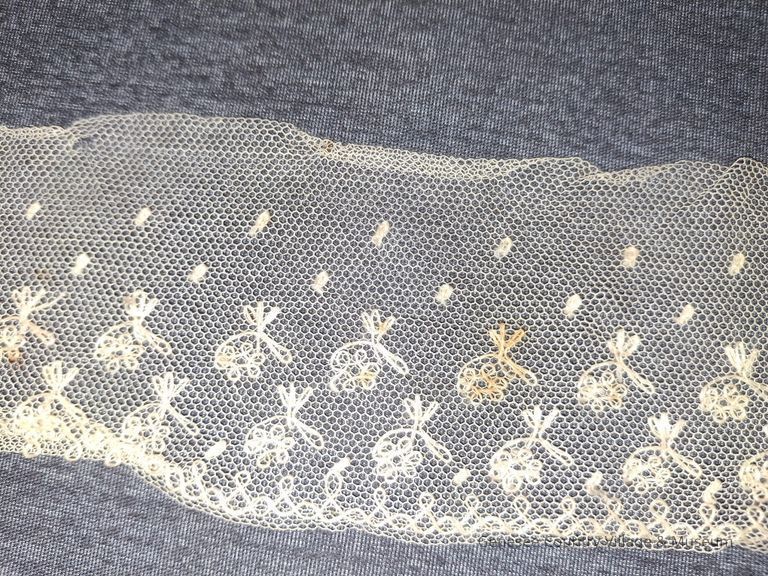 Notion, Lace
