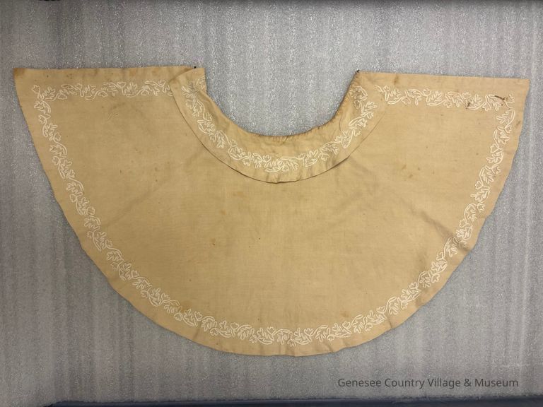 Capelet - Image 2