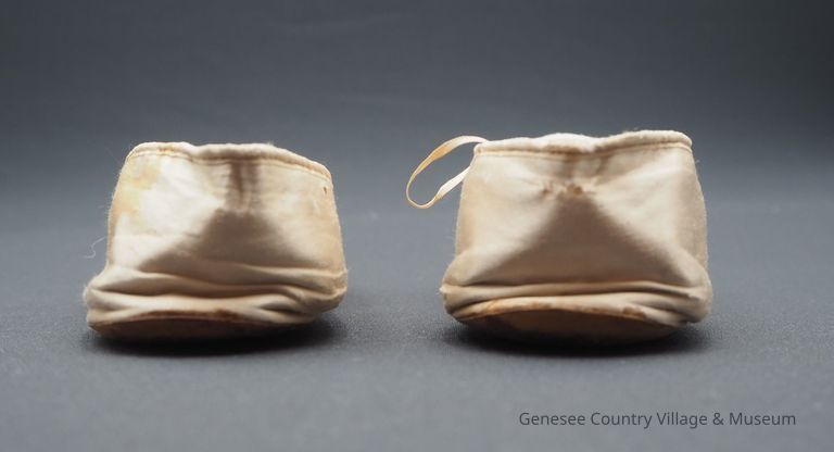Slippers - Image 9