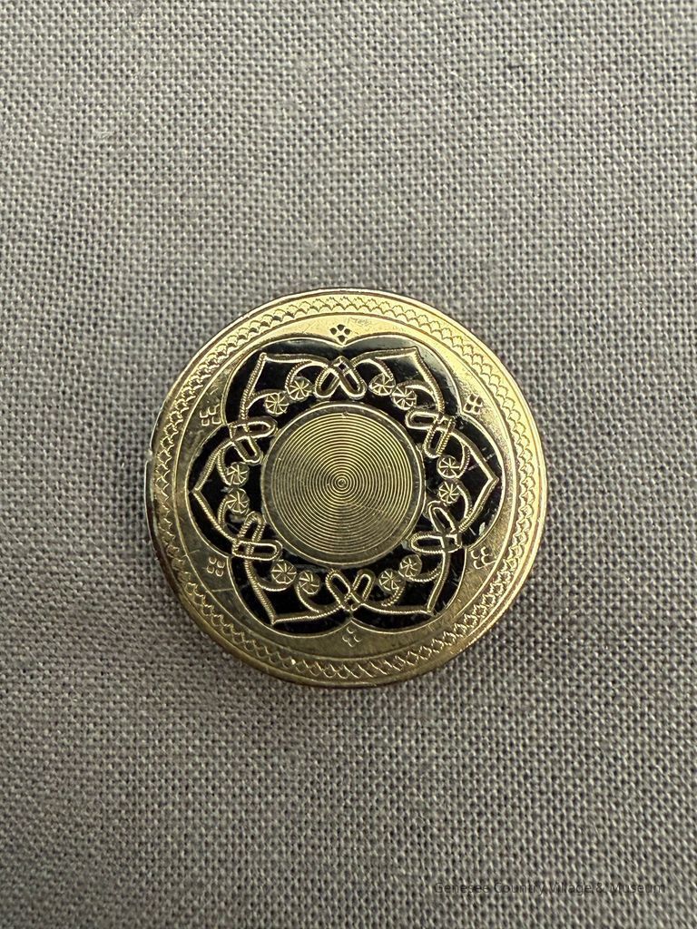 Brooch