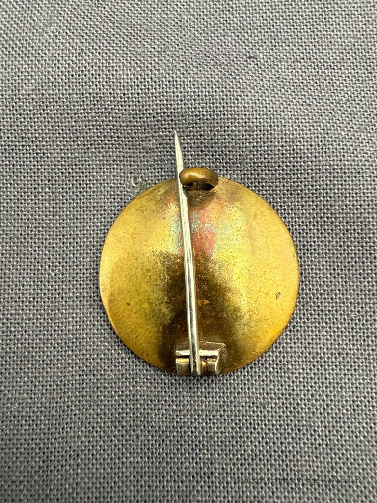 Brooch - Image 2