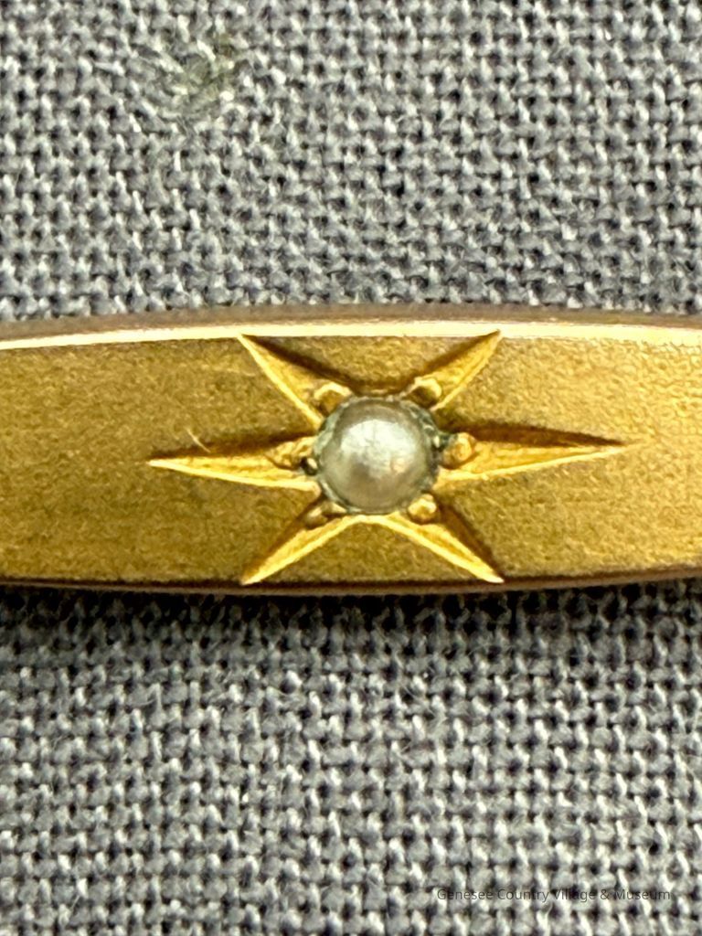 Lingerie pin - Image 2