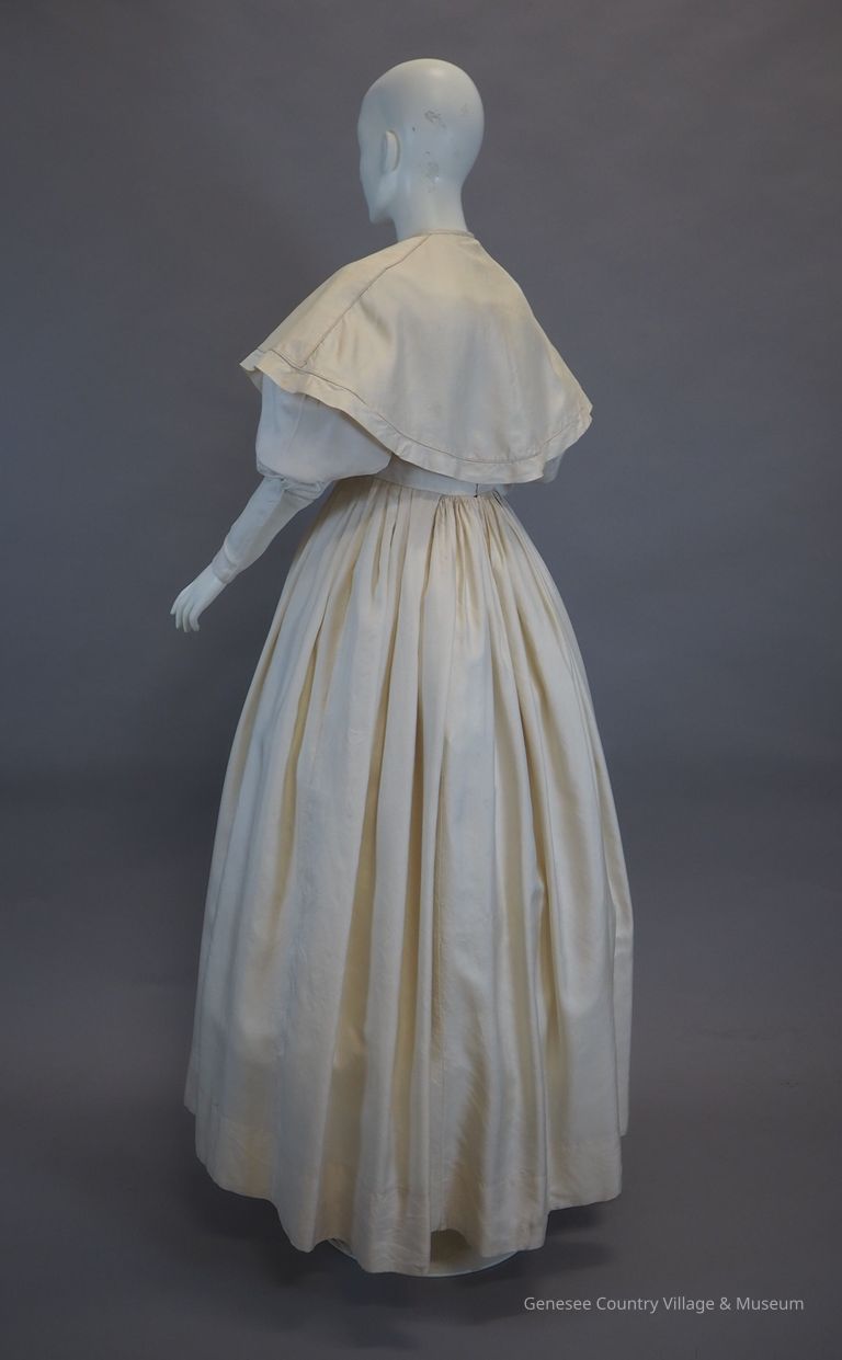 Wedding Dress and Pelerine - Image 11